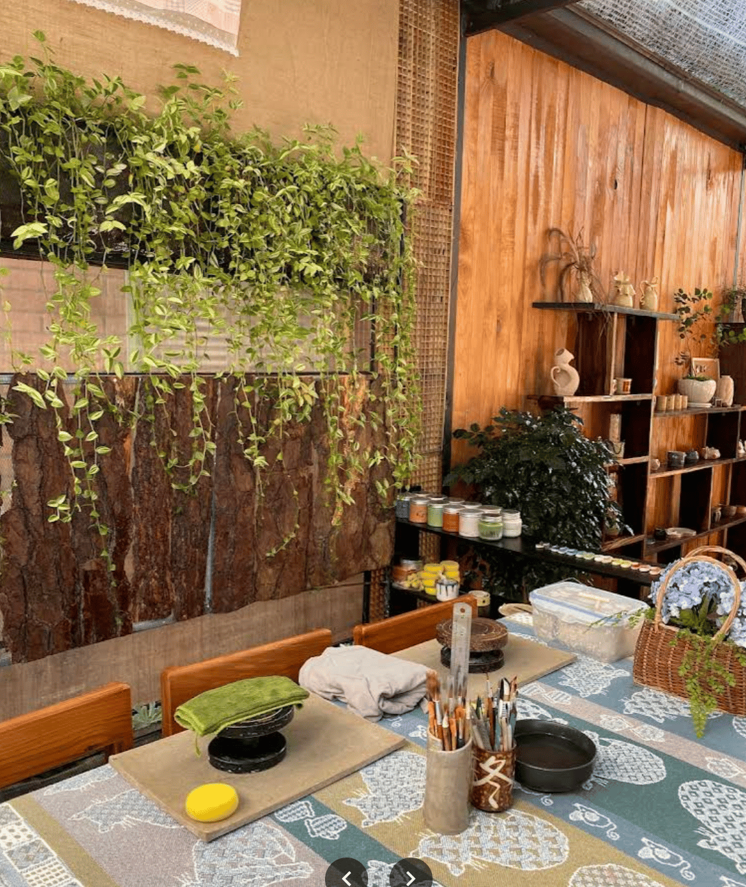 Pottery workshop at Ung Dung Pottery