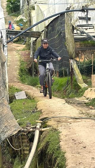 🚴 Vu Lan Cycling Journey to Linh Phuoc Pagoda